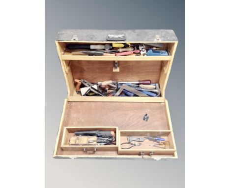 A joiner's tool box containing hand tools, wood working plane Stanley Bailey No.4 1/2 etc 