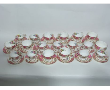 Quantity of Royal Albert porcelain tea set and coffee set and dinner ware in the Lady Carlyle pattern comprising 8 coffee cup