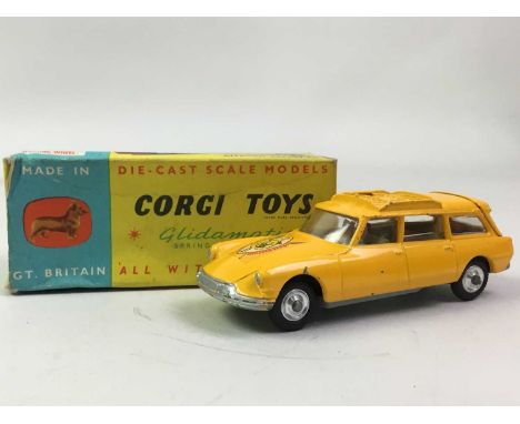 CORGI TOYS, NO. 436 CITROEN SAFARI (ID19) yellow with original decal and two internal figures, boxed (box housing Corgi Club 