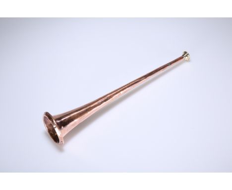 A LATE VICTORIAN COPPER HUNTING HORN, with brass mouthpiece. 33.5cm