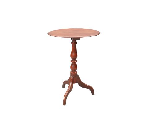 A VICTORIAN MAHOGANY TRIPOD TABLE, with oval top. 73cm high