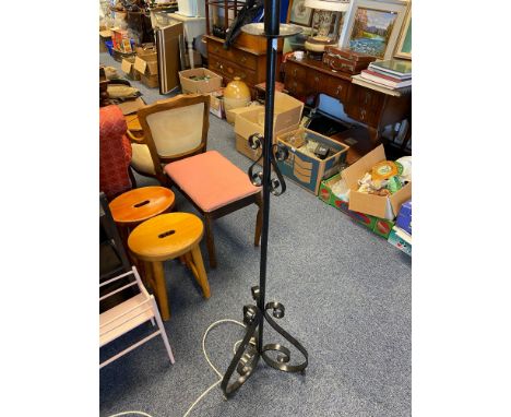 A Heavy Wrought iron metal standard lamp 