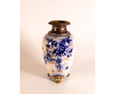 Carltonware Wiltshaw &amp; Robinson Ivory Blushware Three Footed Vase in Catalpa pattern with relief moulded egg and dart pat