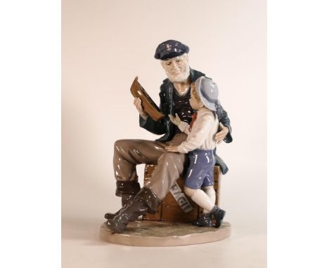 Lladro figurine A Tall Yarn Model 5207. Height 28cm. 