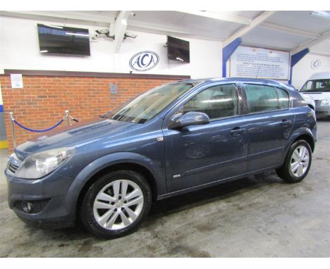Make &amp; Model: Vauxhall Astra SXi T-PortDate of Reg: AE58OTAColour: Bluecc: 1364MoT: 16-08-2022Fuel Type: PETROLMileage: 1