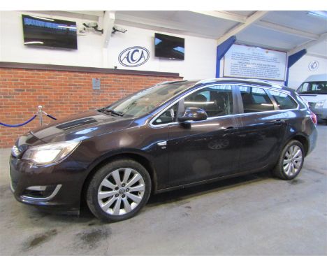 Make &amp; Model: Vauxhall Astra Elite CDTi S/SDate of Reg: LM14 TXHColour: Browncc: 1956MoT: 15-10-2022Fuel Type: DIESELMile