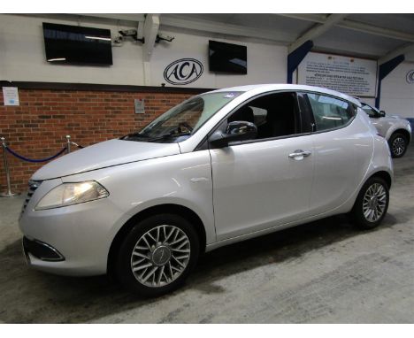 Make &amp; Model: Chrysler Ypsilon SEDate of Reg: SV62UCBColour: Silvercc: 1242MoT: 18-02-2022Fuel Type: PETROLMileage: 80KTr
