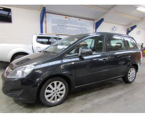 Make &amp; Model: Vauxhall Zafira ExclusivDate of Reg: LG14OOUColour: Blackcc: 1796MoT: 25-07-2022Fuel Type: PETROLMileage: 1