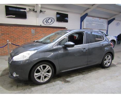 Make &amp; Model: Peugeot 208 Allure  E-HDIDate of Reg: KY63 FTTColour: Greycc: 1560MoT: 01-02-2022Fuel Type: DIESELMileage: 