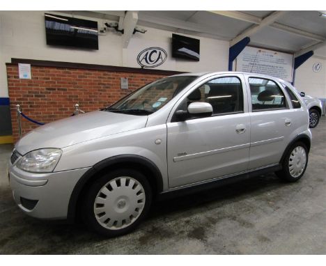 Make &amp; Model: Vauxhall Corsa Design 16vDate of Reg: AK06ULWColour: Silvercc: 1364MoT: 11-03-2022Fuel Type: PETROLMileage: