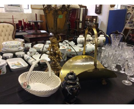 Lot to include a brass finished cherub table lamp, a ginger jar, a porcelain and a log carrier.