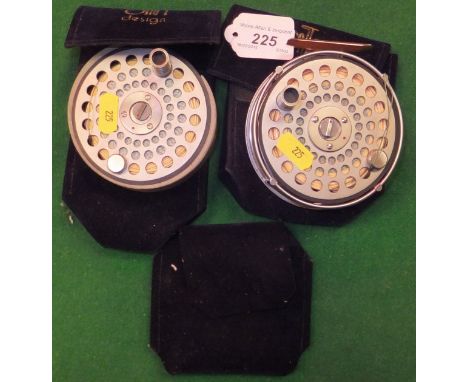 An Ari't Hart "S2-043" salmon/salt water fly fishing reel, with spare spool and clutch mechanism CONDITION REPORTS Overall wi