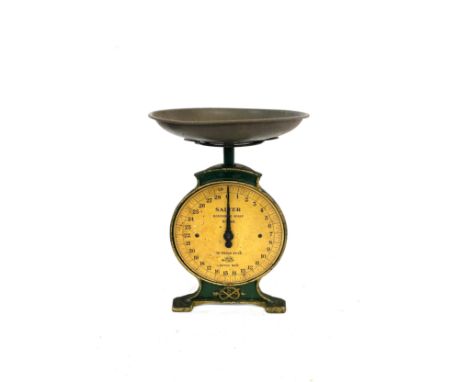 Set vintage Salter scales, No 46 