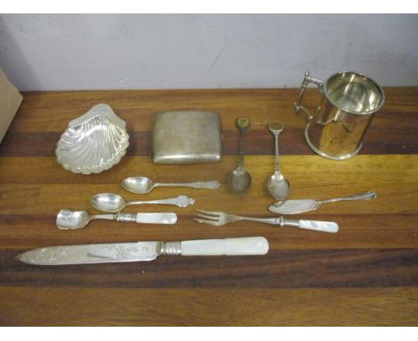 Silver and silver plate to include two silver teaspoons, a silver cigarette case and a silver shell shaped dish, 156g, silver