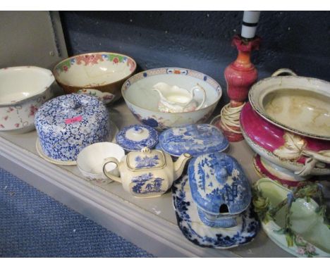 A selection of miscellaneous ceramics to include Chinese export items A/F and transfer decorated teapot 