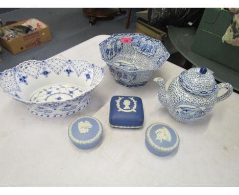 A selection of blue and white ceramics to include a Royal Copenhagen blue fluted full lace bowl of oval form, Wedgwood Jasper