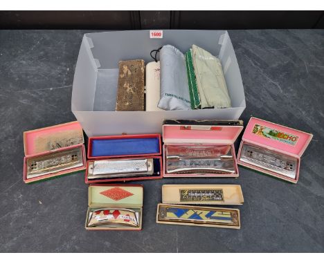 Thirteen Hohner harmonicas, to include the 'Echo Harp'; a 'Comet'; and an 'Echo-Luxe', most boxed.