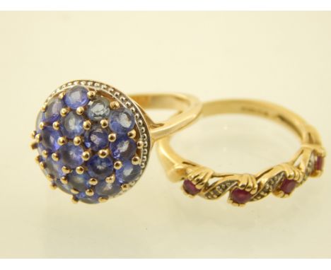 9ct yellow gold tanzanite dress ring, together with a 9ct yellow gold ruby and diamond ring. 