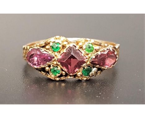 UNUSUAL VICTORIAN PINK AND GREEN GEM SET RINGin fifteen carat gold, ring size P 