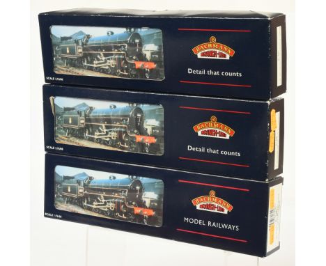 Bachmann Branchline OO Group of B1 Locomotives - 31-706 1040 'Roedeer' LNER Lined Black (W/O Generator), 31-707 61002 'Impala