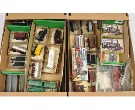 Kitmaster OO Airfix Group of Wagons, Carriage and Locomotive kits - A mix of Built and Unbuilt kits. Conditions: Vary from Fa