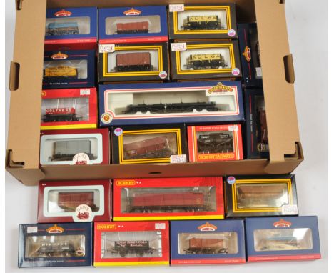 Bachmann Branchline OO Plus others Various wagons - To Include 2x 37-075 Kinneil Hopper wagon, 2x 37-050W, 3x 33-084 China Cl