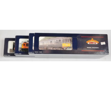 Bachmann OO 32-910Z (Special Edition) 3-car Strathclyde Transport orange livery Class 107 DMU, produced for exclusively for M