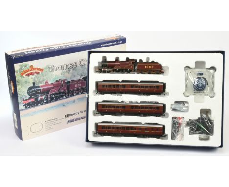 Bachmann OO Gauge 30-170 "The Thames Clyde Express" Train Set. Condition is Near Mint to Mint in generally Good but discolour