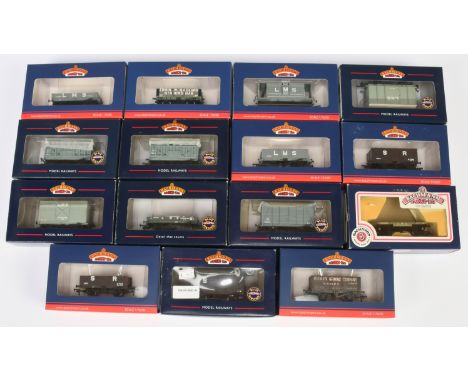 Bachmann mixed group of Wagons to include 37-705 10 ton LMS Cattle Wagon and others (see photo). Conditions are Excellent to 