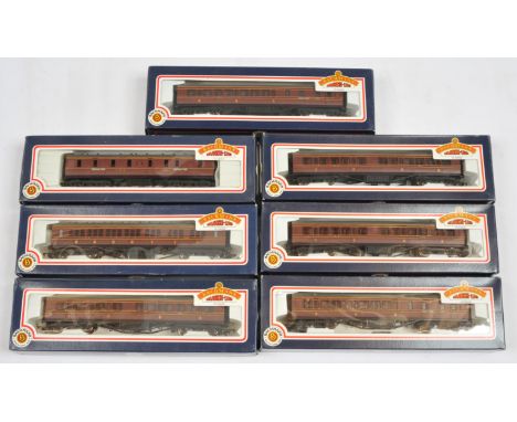 Bachmann Branchline OO LMS Carriages - 2x 34-251, 2x 34-252, 2x 34-226 and 34-327. Conditions: Generally Excellent Plus in Ex