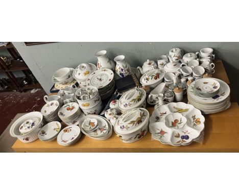 Large collection of Royal Worcester Evesham pattern 