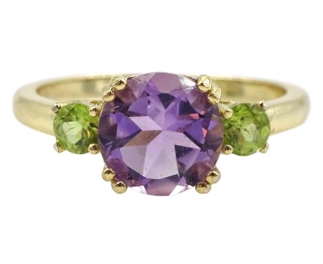 Silver-gilt amethyst and peridot ring, stamped SilCondition Report:Size R, good condition 