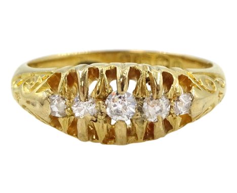 Edwardian 18ct gold five stone graduating diamond ring, Birmingham 1901Condition Report:Approx 4.12gm, size O, max depth = 7m