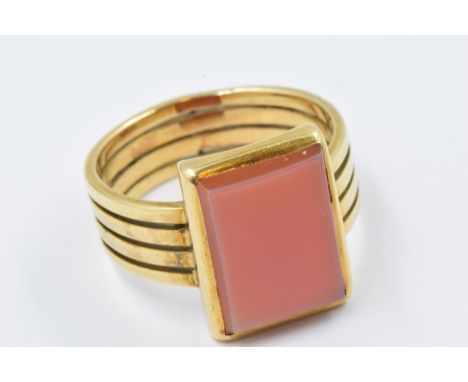 Gold ring set rectangular cornelian panel, size M, 6g