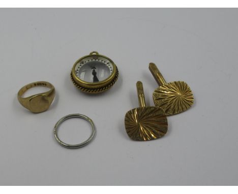Pair of 9ct gold cufflinks, 9ct gold signet ring, 11.4g, together with a white metal wedding band, 2g and a yellow metal comp