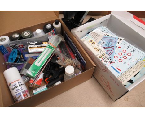 Quantity of modelling accessories including lamp, brushes and transfers