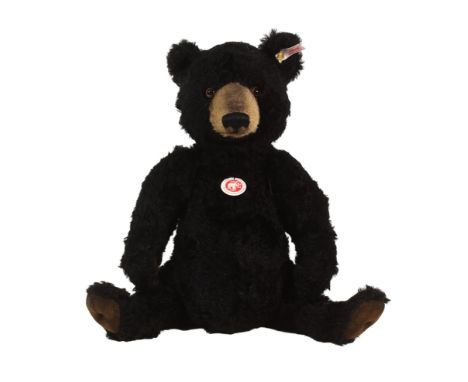 Teddy Bears - a Limited Edition German Steiff made soft toy teddy bear No. 664700 ' Winnipeg ' with growler. The bear having 