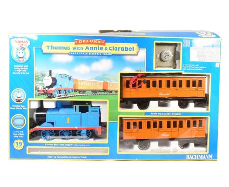 Model Railway – Bachmann 90068 Thomas The Tank Engine with Annie and Clarabel (loco with moving eyes) – original boxed Bachma