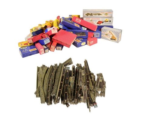 Model Railway - a large collection of vintage Hornby Dublo EMPTY boxes for locomotives, rolling stock, track and accessories 