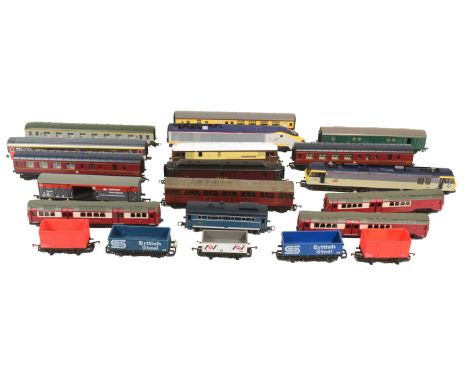 Model Railway - a collection of assorted OO gauge model railway trainset locomotive engines and rolling stock coaches / carri