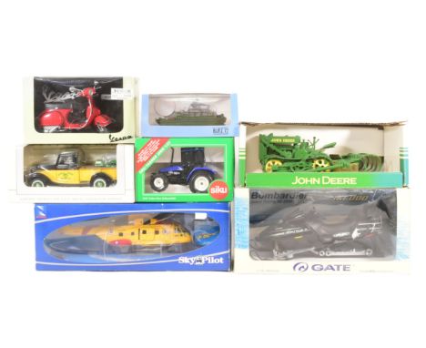 Diecast - a collection of assorted boxed diecast model cars and other vehicles or various scales and makers to include; Siku 