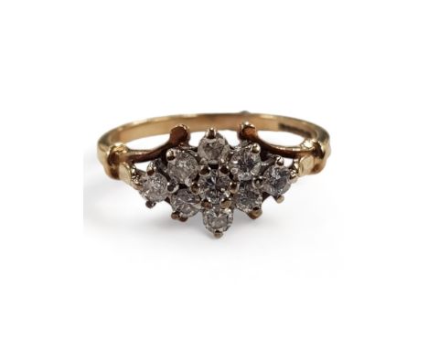 9 CARAT GOLD DIAMOND CLUSTER RING WITH 0.33 CARAT OF DIAMONDS