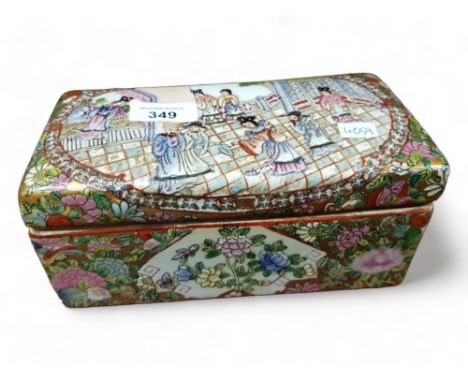ORIENTAL CERAMIC BOX AND LID 20CM X 10 CM X 10CM