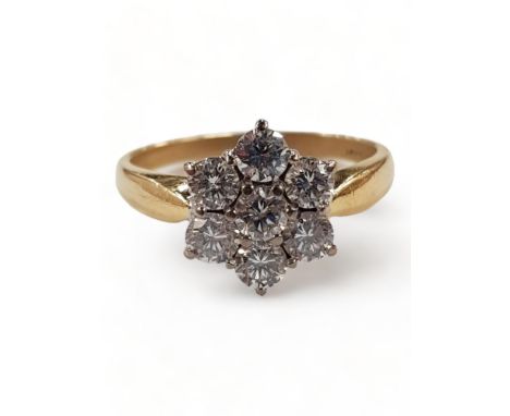 18 CARAT YELLOW GOLD DIAMOND CLUSTER RING WITH CIRCA 1 CARAT OF DIAMONDS