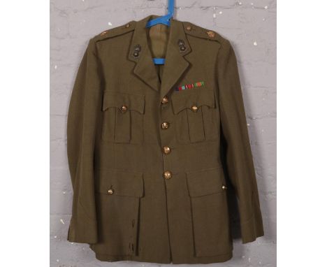 Army No 2 Dress Jacket Royal Artillery, Major Rank Badge, Kings Crown buttons ( no size label approx medium)  three very smal