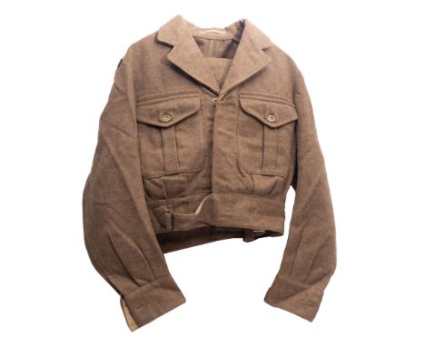 A 1949 Pattern Royal Artillery Battle dress and trousers, Post War issue single breasted blouse with RA insignia, size 7, dat