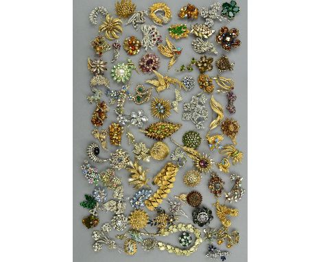 A BOX OF VINTAGE COSTUME JEWELLERY