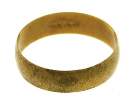 A 9ct gold band, 2.4g, size V/W