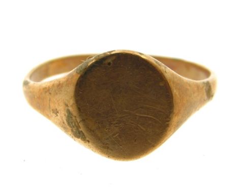 A yellow metal signet ring, tests electronically as 9ct gold, 4.7g, size Z