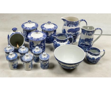 Spode Italian kitchen ware to include set of three graduated jugs, mixing bowl, spice jars, wall pocket and salt pig ( 15) 